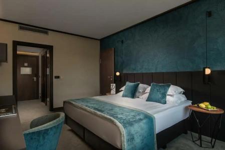 Rosslyn Central Park Sofia - 37