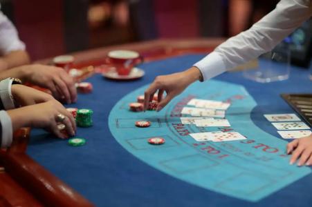 & Casino Cherno More - 88