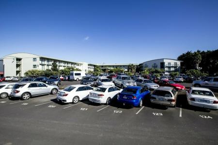 JetPark Auckland Airport - 12