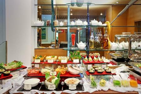 The Ambassador, Marine Drive, Mumbai - 49