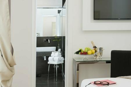 Vatican Style Suite - 18