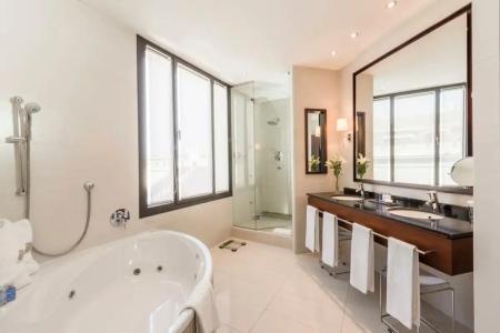 Barcelona Center - 99