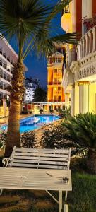 Antique Roman Palace - 85