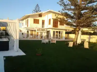 Room in B&B - Suitebeach bnb and Resort - 10