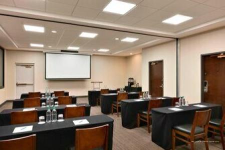 Four Points by Sheraton Raleigh North - 35