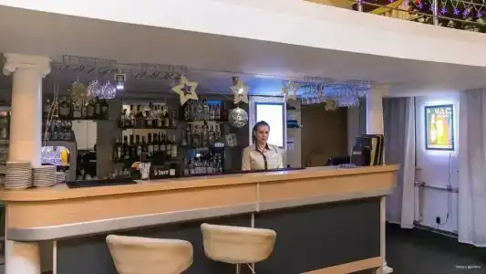 У Фонтана - 89