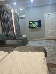 Apart - "DERBENT" - 82