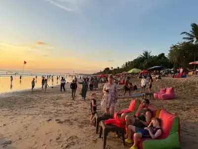 Kuta Seaview Beach Resort - 11