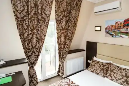 Marton Business - 36