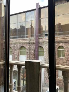 Royal Renaissance - 39