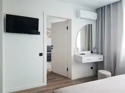 Vash Salut Apart - 48