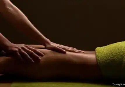 Yes Touring & Spa - 36