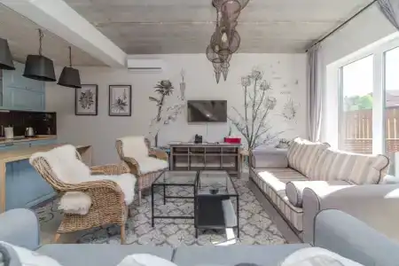 Art Village Club - 98