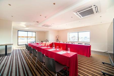VIP Executive Suites do Marques - 40