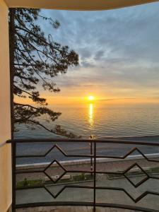 Guest House By the Sea - 44