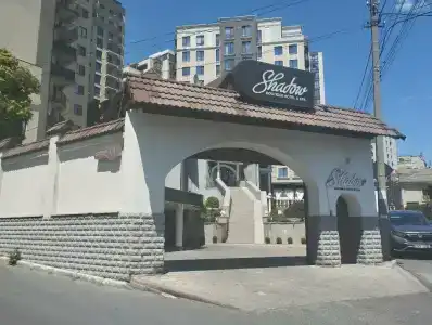 Shadow Boutique & Spa - 0