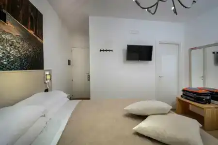 B&B Sorrento Queen - 20