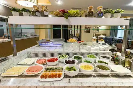 Best Western Plus - 32