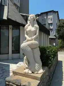 Ladonias Adakule	 - 22