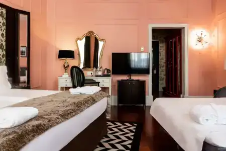 DOM Boutique by Authentics - 16