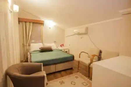 Moonshine & Suites - 41