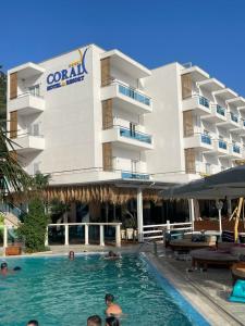 Coral & Resort - 8