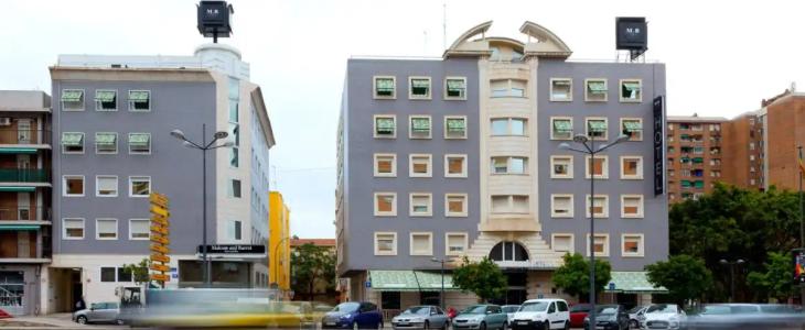 Malcom and Barret - 51