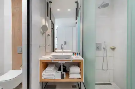 Lazure and Marina - 100