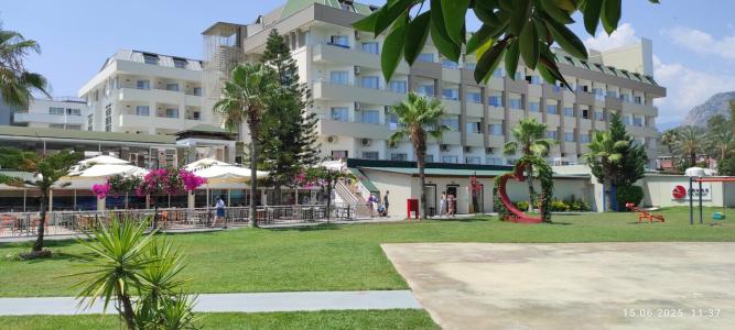 Armas Beach - 100