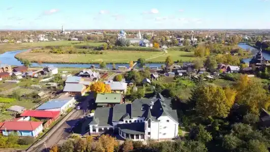 Кремлевский - 10