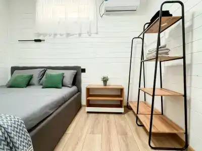 More House - 1