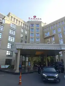 Ramada by Wyndham - 38