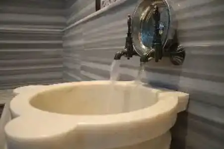 Mogons Exclusive - 37