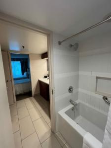 Cambridge Suites - 46