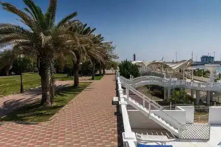 Moe More Aparthotel - 7