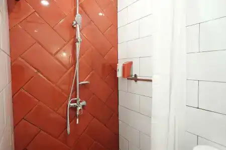 RedDoorz Plus @ Thamrin - 7