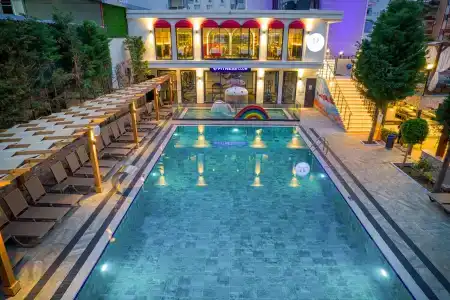 Club Big Blue Suit - All Inclusive - 10