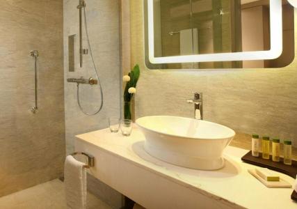 DoubleTree by Hilton Jakarta - Diponegoro - 9