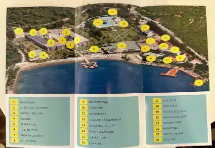 Green Bay Resort & Spa - 38