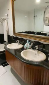 Grand Excelsior - Bur Dubai - 84
