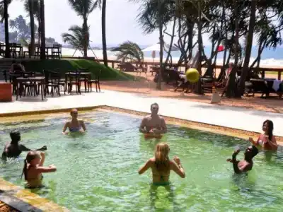 Pandanus Beach Resort & Spa - 3