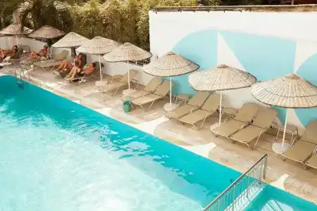 The Beachfront Adult Only 16 Plus - 6