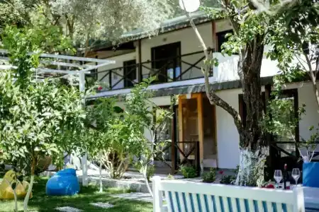 Lagoon Boutique - 37