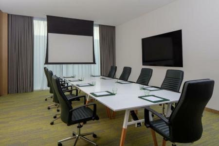 Holiday Inn Dubai Business Bay - 5
