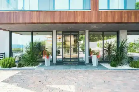 Royal Blue Resort & Residences - 23