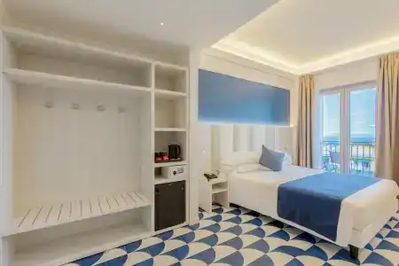 Central Wellness - 2