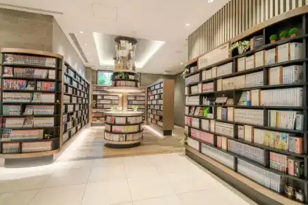 Quintessa Osaka Shinsaibashi Comic&Books - 1
