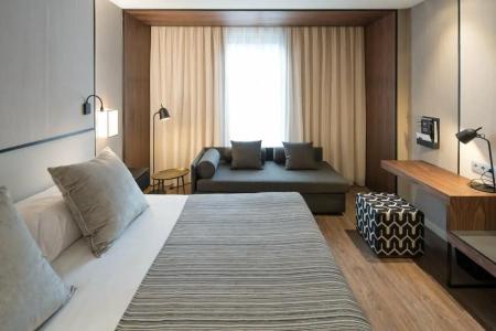 Catalonia Barcelona Plaza - 88