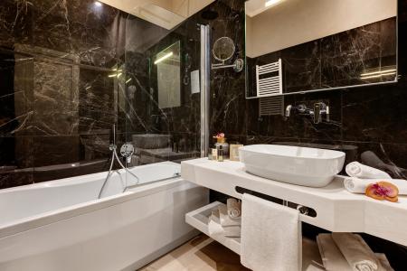 Dharma Style & Spa - 76