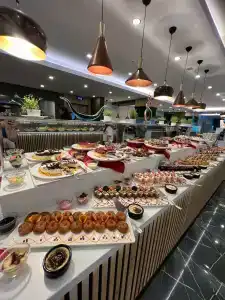 Sailor's Beach Club - 15